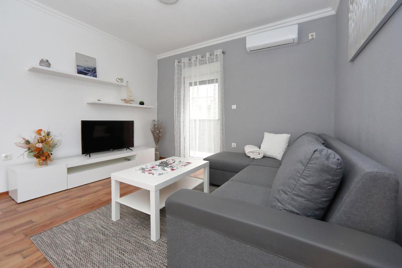 Nikic Apartment