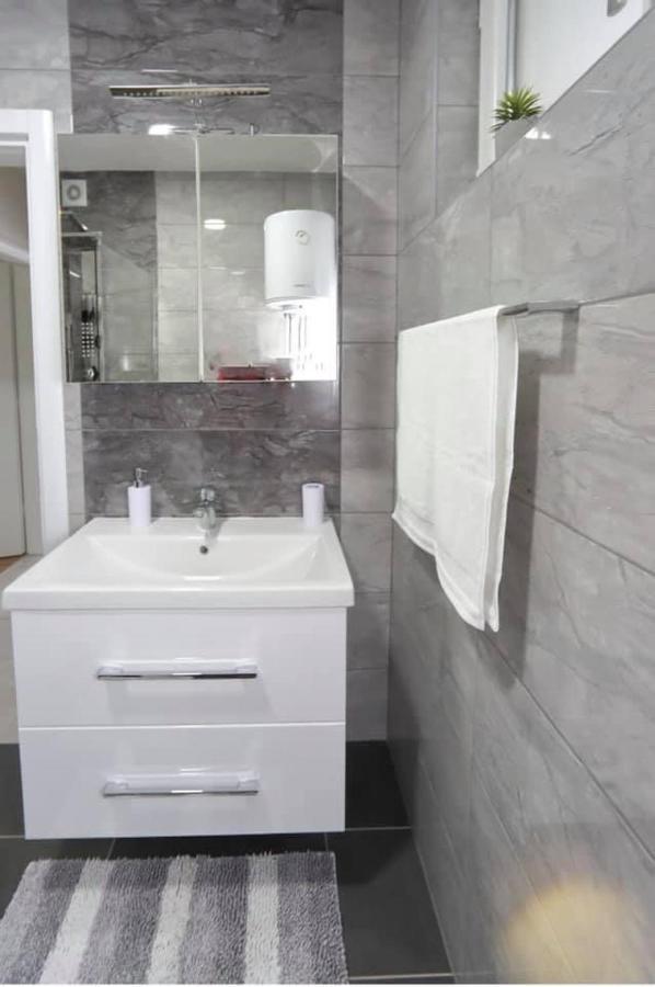Nikic Apartment Bibinje