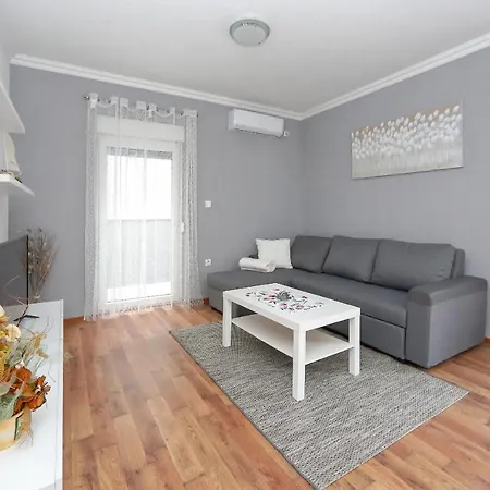 Apartments Nikic Bibinje Exterior photo